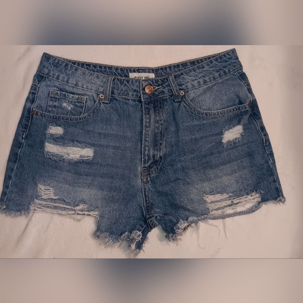 C’est Toi Black Label Women’s Distressed Denim Shorts Size Medium